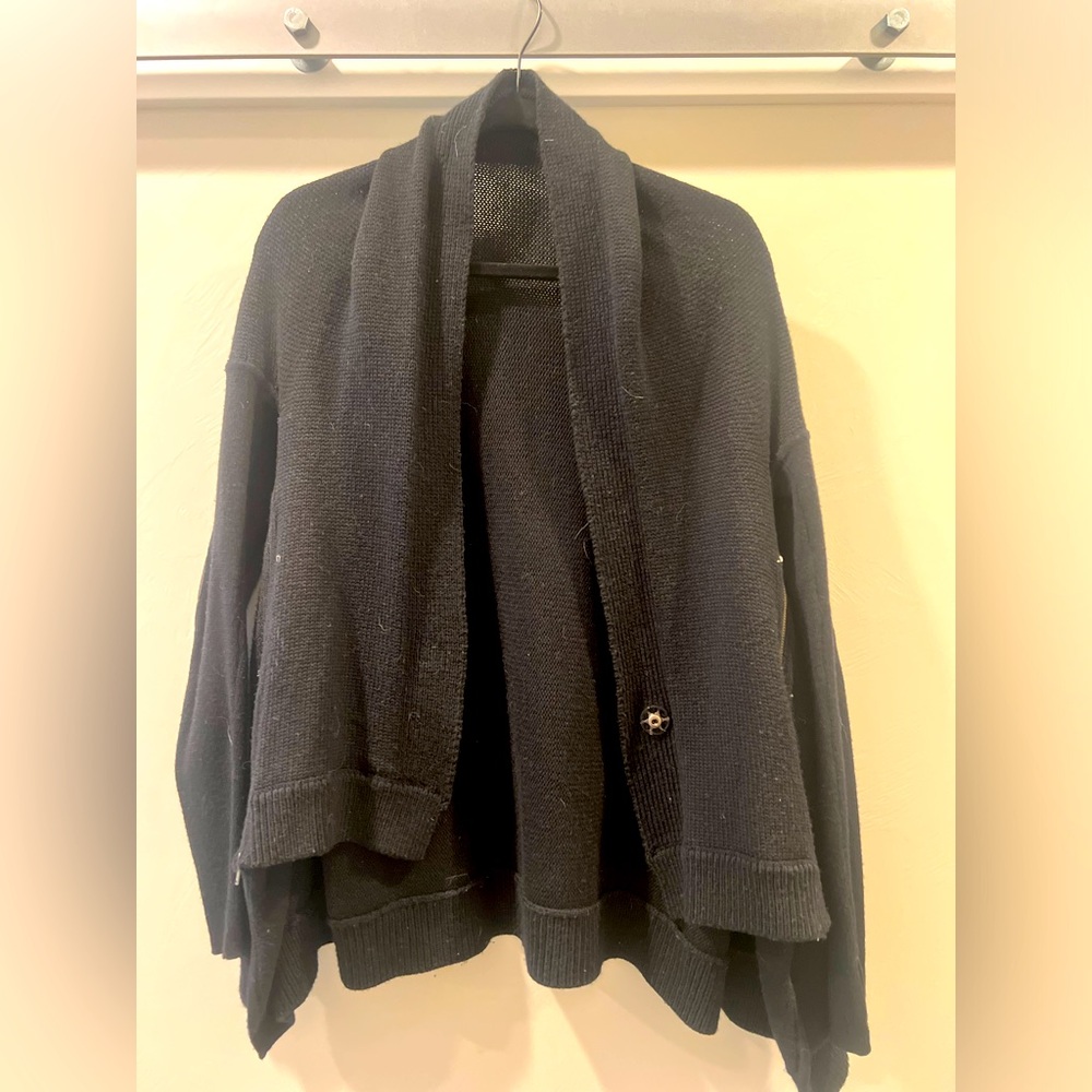Lululemon Sweater - Women’s Size 6